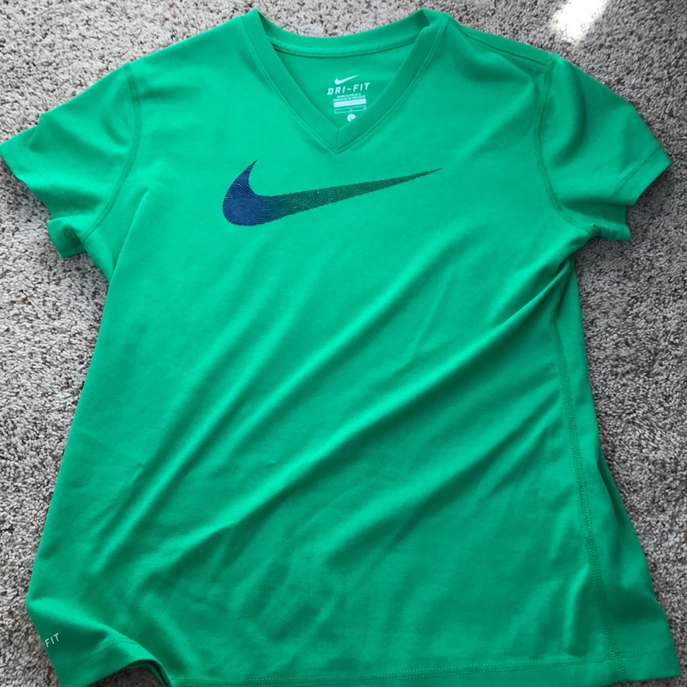 nike athletic tee